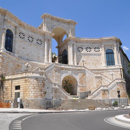 Eva Luxury Suite Cagliari Esterno foto