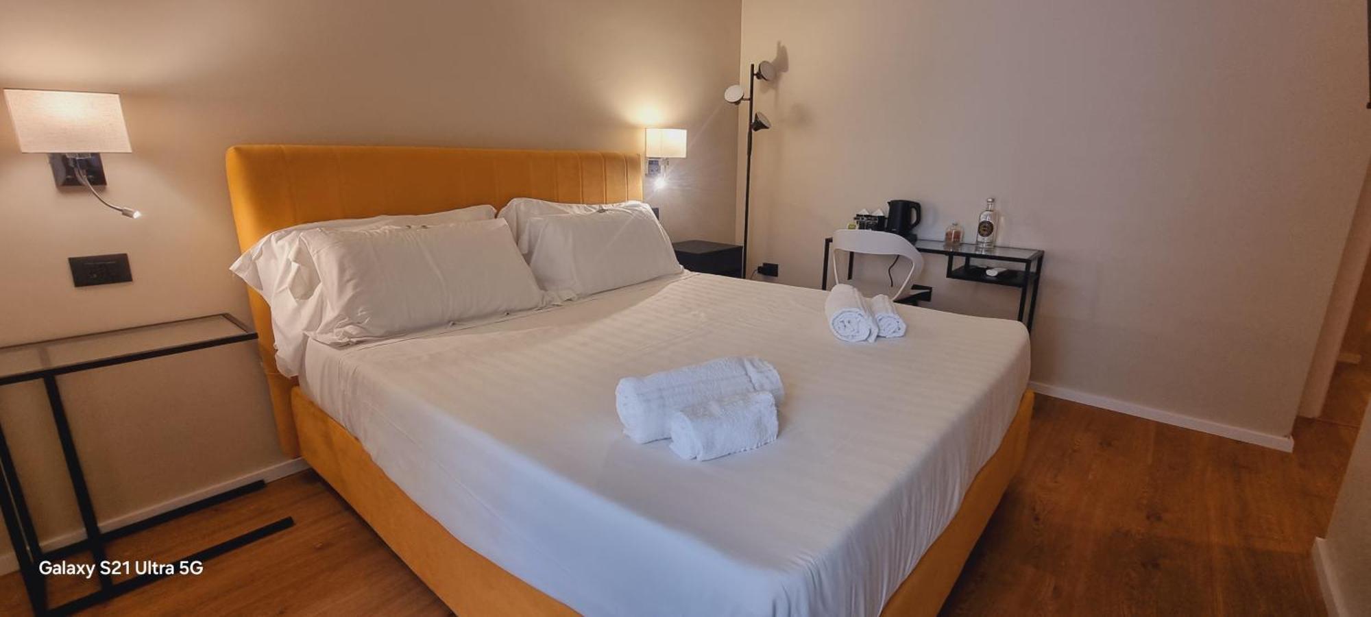 Eva Luxury Suite Cagliari Esterno foto