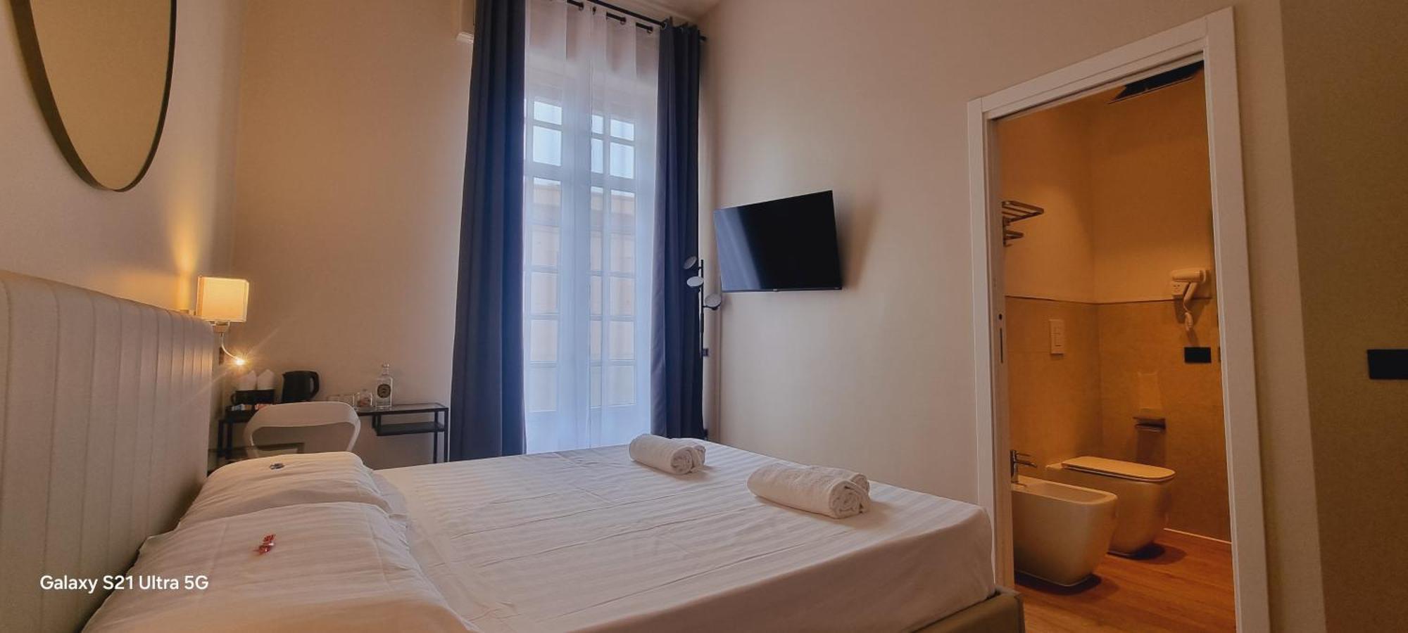 Eva Luxury Suite Cagliari Esterno foto