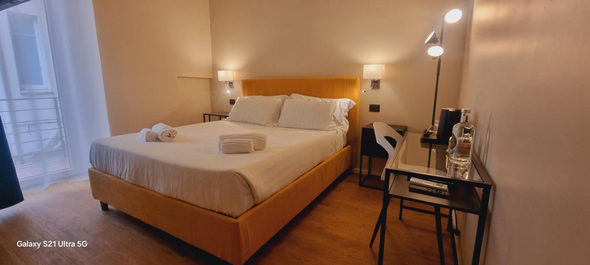 Eva Luxury Suite Cagliari Esterno foto