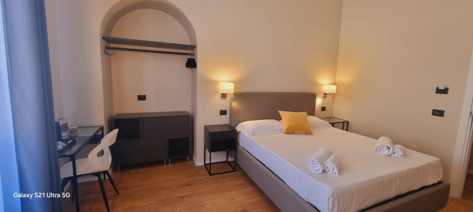 Eva Luxury Suite Cagliari Esterno foto